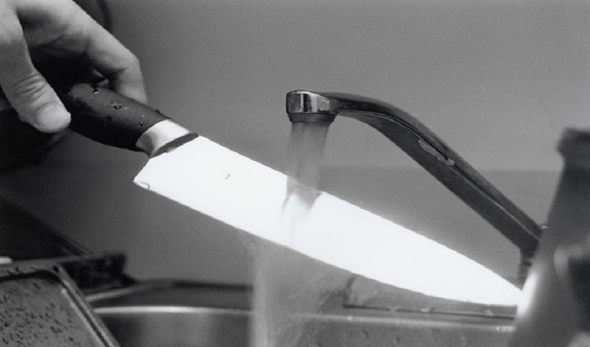 When Must A Knife Be Cleaned and Sanitized