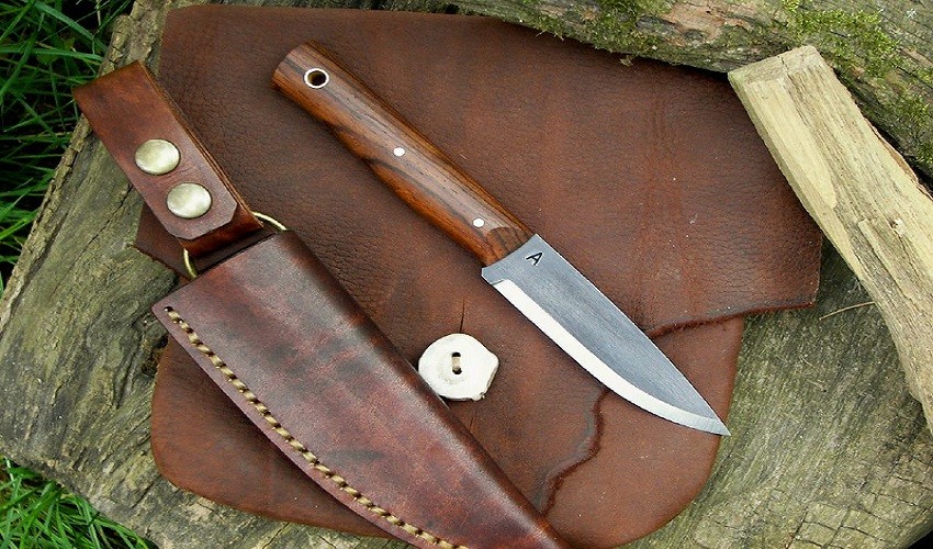 Best Bushcraft Knife Under 100