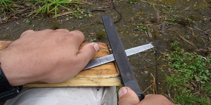 What Files Do I Need for Knife Making